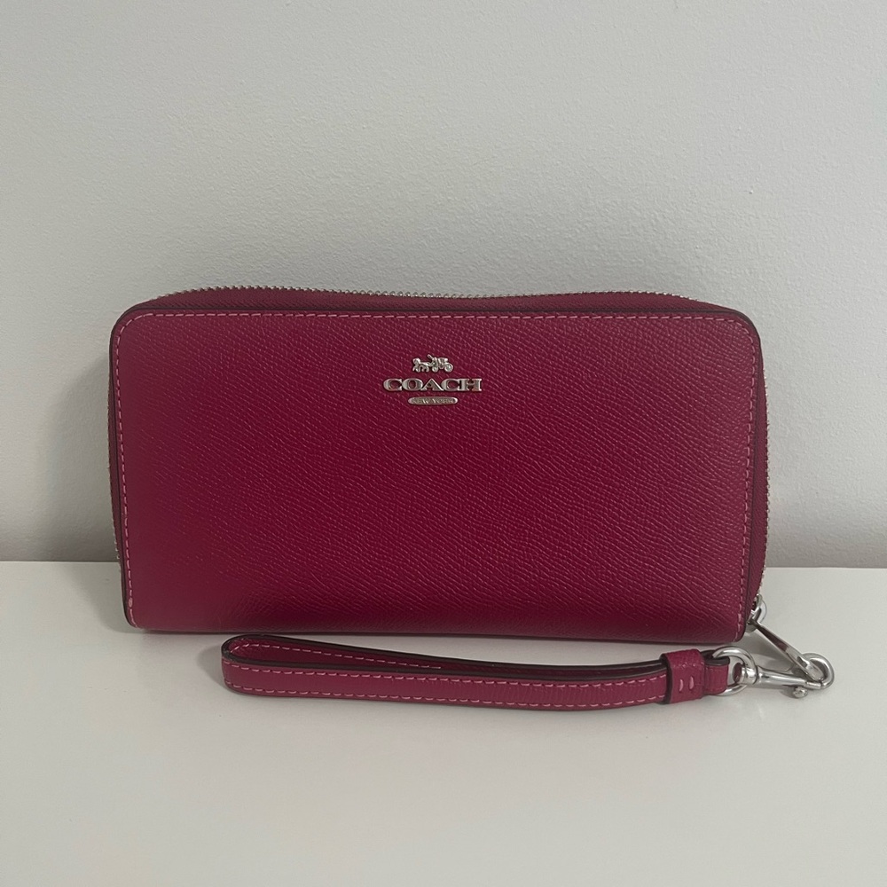 Coach Women's Pink Fuschia Wallet Wristlet